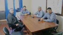 Los jefes policiales de la zona del Alto Valle, destacaron el gesto de los dos retirados. Se lo transmitieron en una reunión que mantuvieron con López. Los jefes policiales de la zona del Alto Valle, destacaron el gesto de los dos retirados. Se lo transmitieron en una reunión que mantuvieron con López.