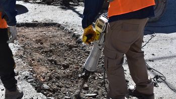 El alquiler de vehículos y herramientas por parte de un extrabajador municipal generó sospechas. | LMCipolletti.com El alquiler de vehículos y herramientas por parte de un extrabajador municipal generó sospechas.