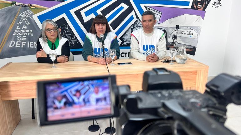 La conferencia de prensa de Unter se realizó este lunes en General Roca.