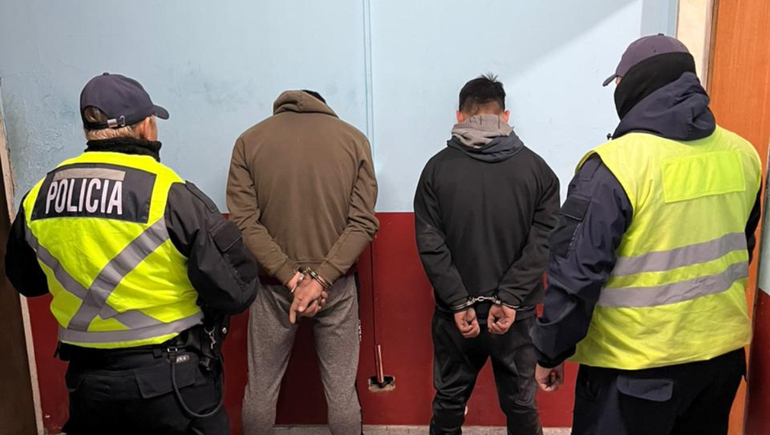 Uno de los sujetos quedó a disposición de la Justicia y el otro por ser menor de edad con intervención del SENAF.