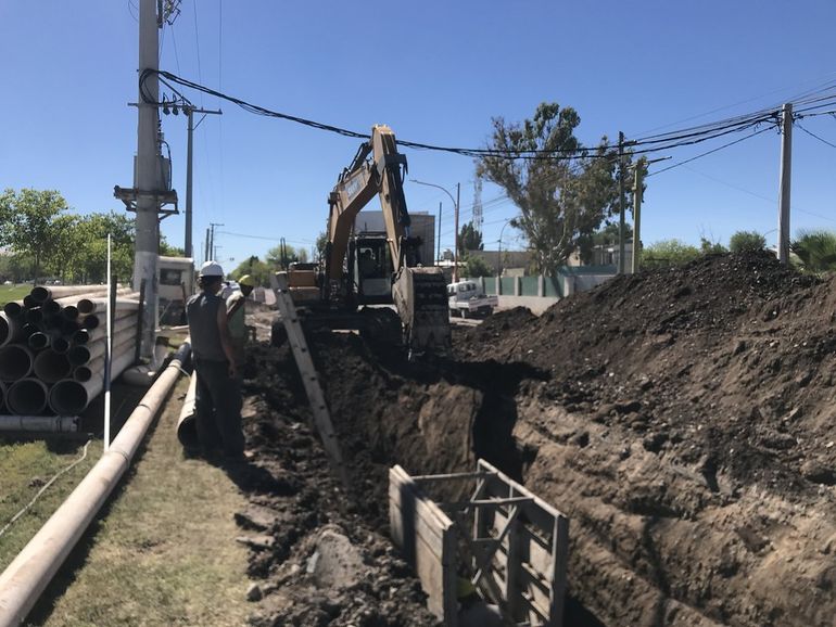 Aproximadamente 145 metros de caños de PVC serán colocados para reemplazar a los obsoletos de asbesto cemento.