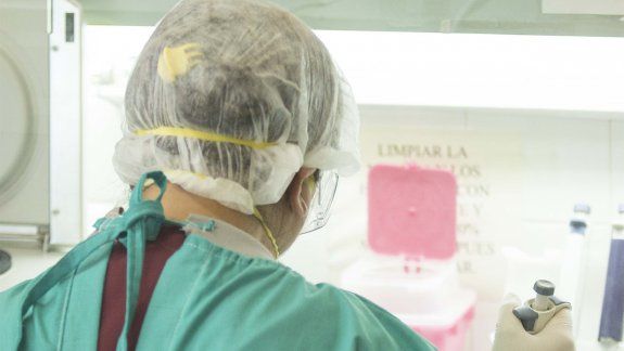 Diagnosticarán positivos de coronavirus sin hacer los hisopados