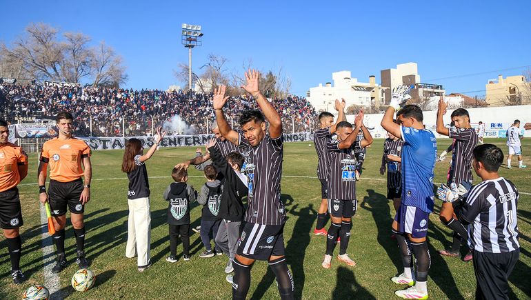 Cipo juega en casa este sábado y busca asegurarse el 1 de su grupo
