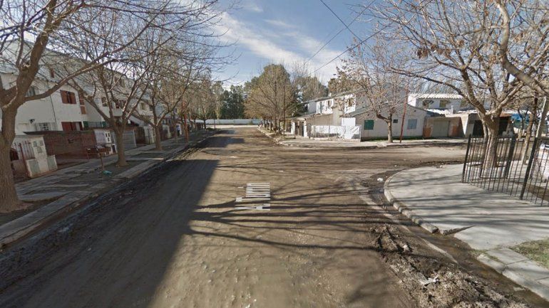 Un adolescente fue golpeado y se salvo de ser baleado en las 1.200