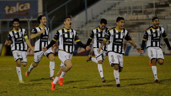 Cipo aguantó cuando el partido se complicó, luchó y llegó a los penales, donde Alasia se hizo figura.