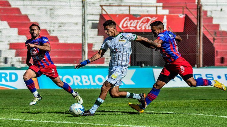 Villa Mitre tiene ante Deportivo Madryn la posibilidad de quedarse con el ascenso.