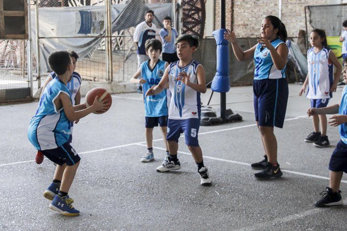 Con más de 600 deportistas arranca el torneo de mini
