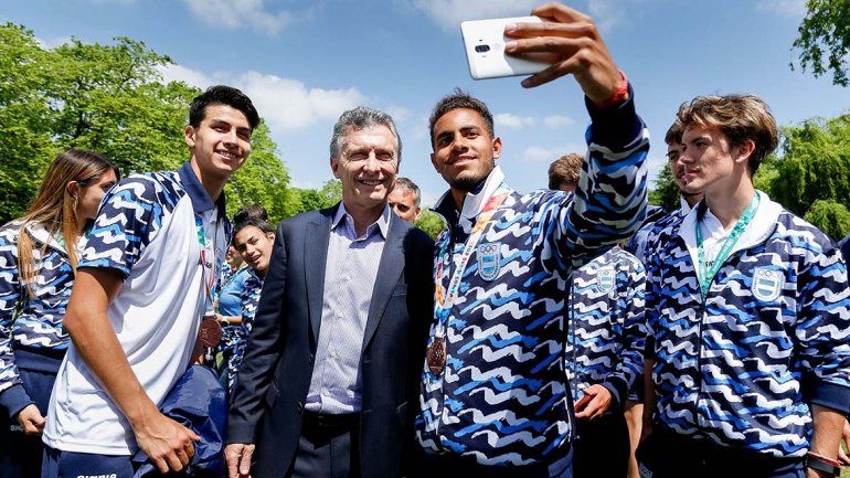Macri recibió a los rionegrinos de los JJ.OO. de la Juventud