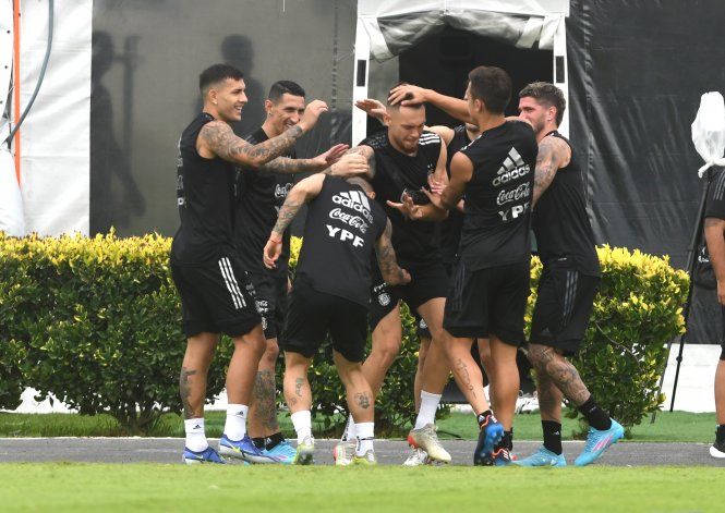 Eliminatorias: Argentina vs Chile:  formaciones, hora y TV