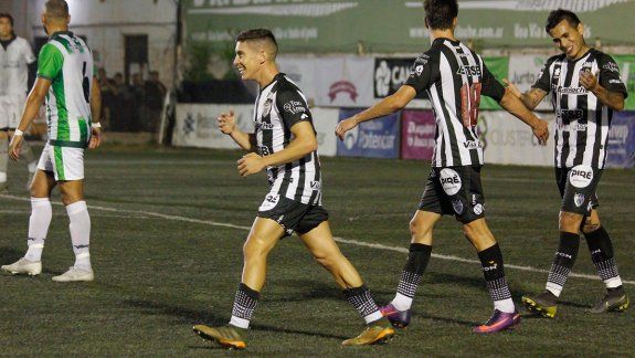Cipo va para adelante con los goles de sus atacantes