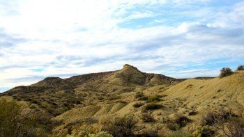 oro se quiere quedar con el cerro azul para crear un geoparque