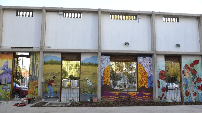 Dentro del espacio, ya se encuentran realizados trabajos artísticos de muralistas. Dentro del espacio, ya se encuentran realizados trabajos artísticos de muralistas.