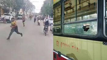 video del brutal ataque a un colectivo: pedradas y robos a los pasajeros tras un partido de futbol