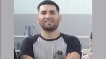 Gastón Valdebenito conducía una moto y falleció en el accidente del miércoles por la noche en la Ruta 22, en el Valle Medio rionegrino. Era un apreciado vecino de Belisle. Trabajaba de portero escolar y bailaba folclore.&nbsp;