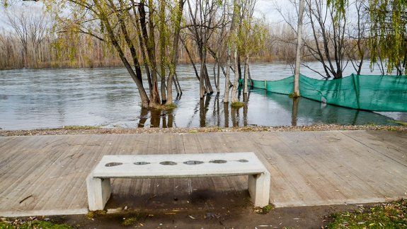 de a poco, empiezan a bajar los caudales del limay y el neuquen