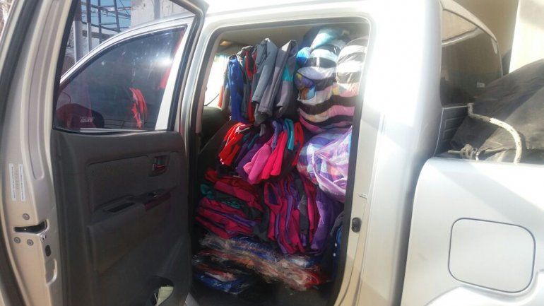 Decomisaron ropa deportiva trucha en la caminera de Catriel