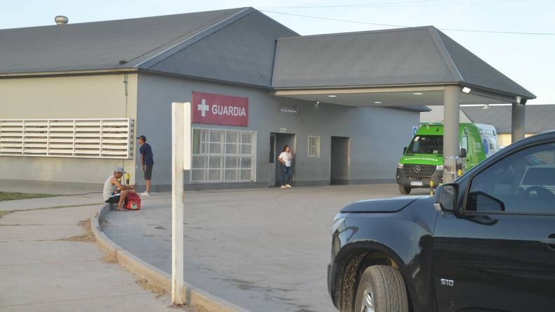 Desde el Hospital de Cipolletti confirman que el joven herido se encuentra en estado crítico.