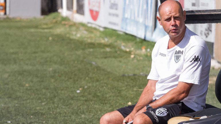 Botella tiene el equipo para el debut prácticamente confirmado.