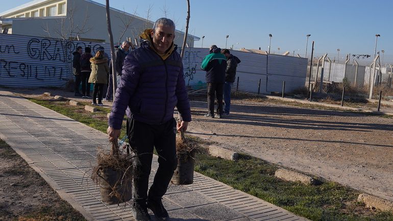Los vecinos han respondido con inter&eacute;s y compromiso a la campa&ntilde;a de forestaci&oacute;n impulsada por la Municipalidad.