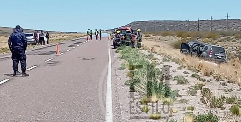 La foto de FM Estilo donde se observa el vehículo accidentado.