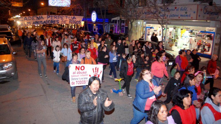 Los abusos a niños movilizaron a miles de personas en Cipolletti.