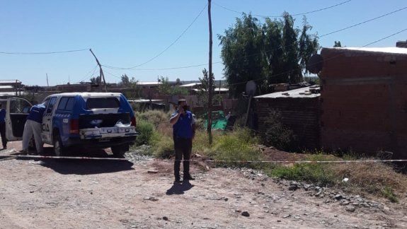 Estaba desaparecido y lo hallaron en un pozo cubierto con cal