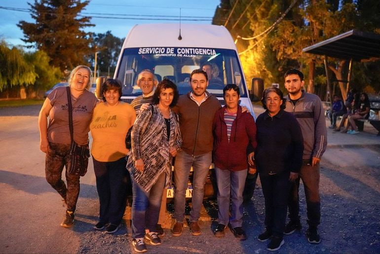 Algunos vecinos quedaron conformes con el nuevo transporte, otros dudan que pueda contener toda la demanda. Algunos vecinos quedaron conformes con el nuevo transporte, otros dudan que pueda contener toda la demanda.