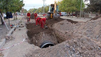 Las obras de entubamiento del pluvial están por finalizar. 