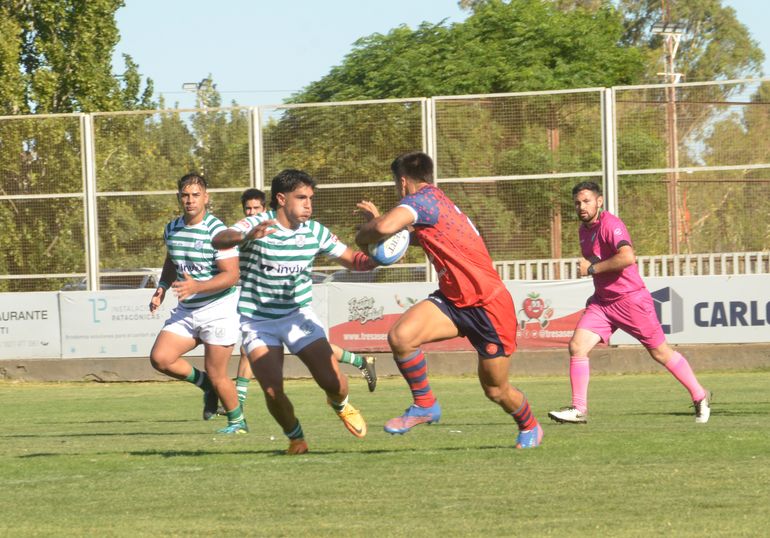 Marabunta le ganó un partidazo a Roca RC en el Regional Patagónico: las mejores fotos