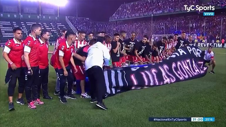 Viral: el indignante gesto en el homenaje a Lucas González