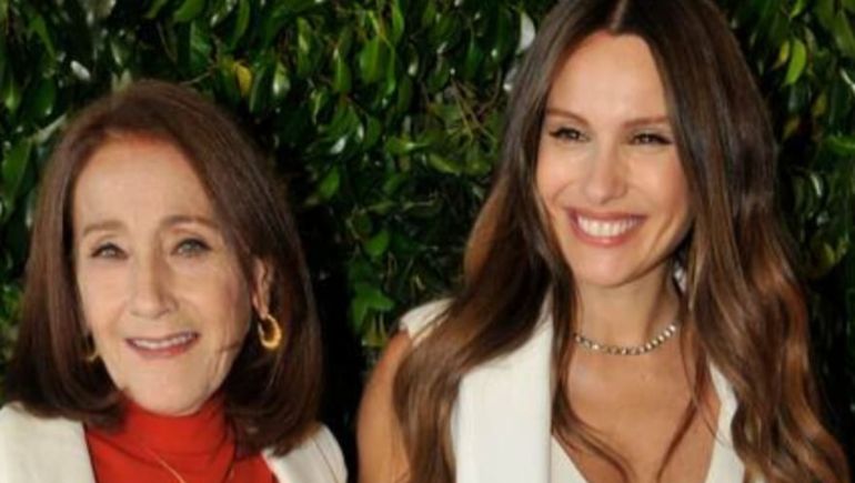 Pampita reveló el duro conflicto que tiene con su madre.