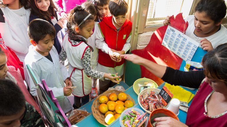Los alumnos de la Escuela 36 prefieren los alimentos saludables.