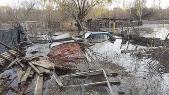 la recorrida por costa norte, un barrio pasado por agua, triste y con miedo
