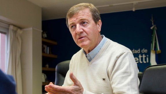 El intendente se mostró preocupado por cómo el petróleo afecta a la producción: Es incompatible, aseguró.&nbsp;