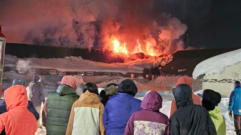 A veces el fuego nos gana, el incendio destruyó por completo la escuela de Caviahue