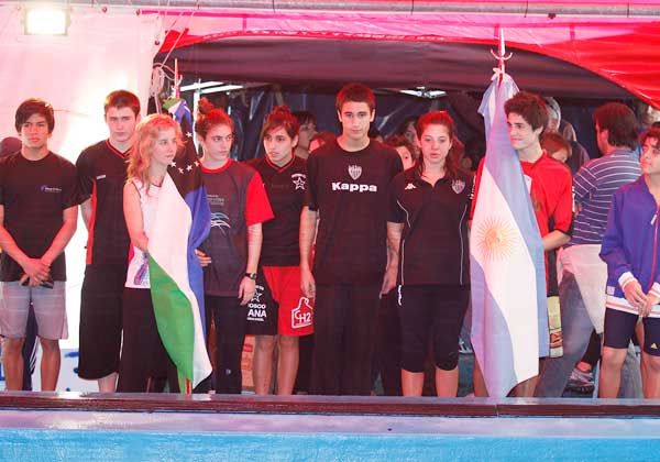 Los nadadores de Cipolletti vuelven a salir a escena