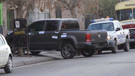 Encontraron una vaina calibre 22 en la Amarok de Montecino hijo