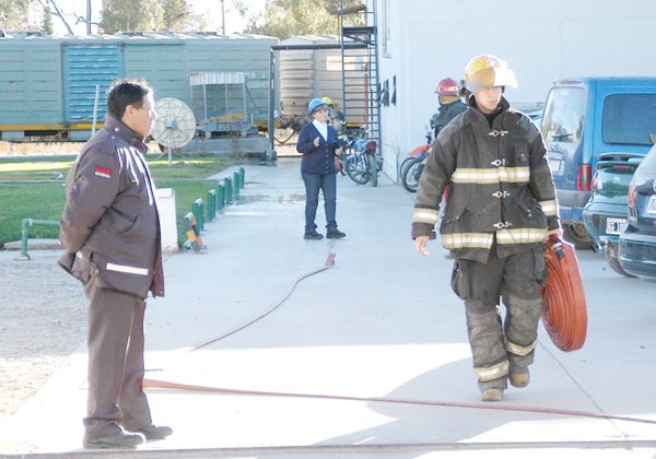 Espectacular simulacro de incendio