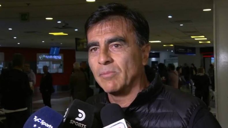 Gustavo Quinteros llegó al país y ya habla como nuevo entrenador de Independiente: Confíen y apoyen