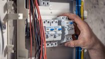 El municipio dictará un curso de instalaciones eléctricas.