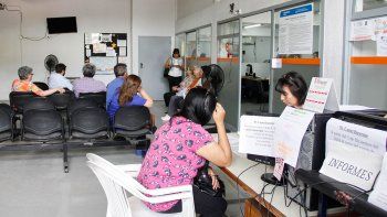 el carnet de conducir aumento un 40% y  ya cuesta casi 2 mil pesos 