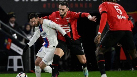 Con Messi y Mbappé en cancha