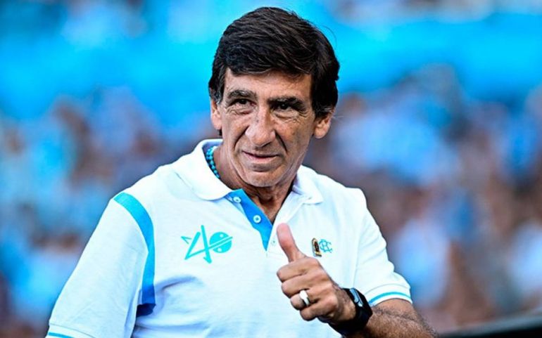 Costas tiene la ayuda del Brujo Atahualpa. ¿Se le dará a Racing en esta Libertadores? Costas tiene la ayuda del Brujo Atahualpa. ¿Se le dará a Racing en esta Libertadores?