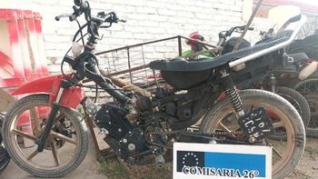 La moto tenía el motor de otra robada, los plásticos eran de otro modelo y el chasis tenía la numeración limada. 