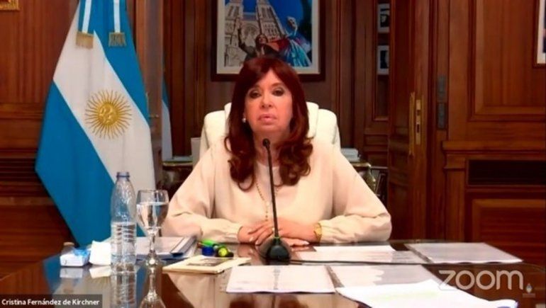 Sobreseyeron a Cristina Kirchner en la causa por el dólar futuro