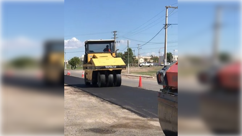 La Municipalidad de Cipolletti comenzó trabajos de repavimentación en la Ruta Chica.&nbsp;
