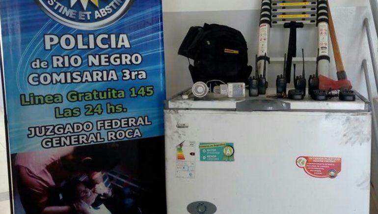 Utilizaban un auto robado en Neuquén para cometer delitos en Roca