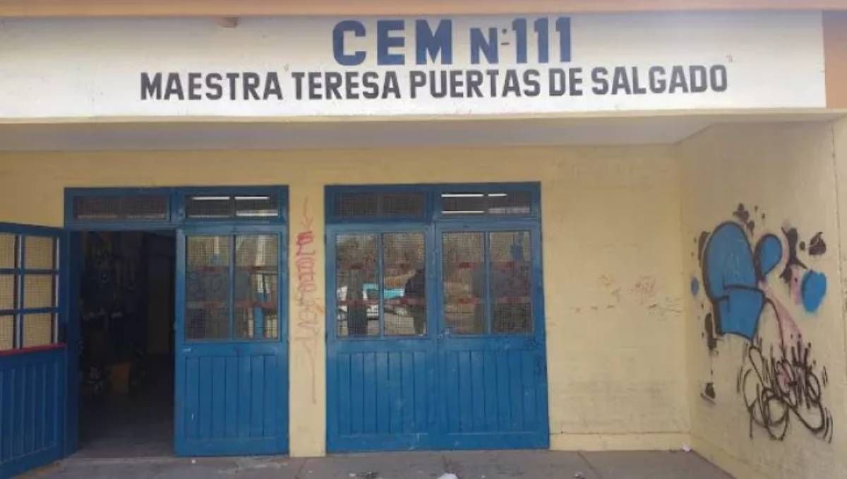 Un adolescente entró con un arma y droga a una escuela