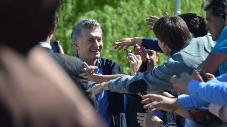 Macri inauguró el tercer puente para cruzar a Neuquén