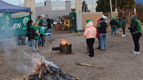 ATE se declaró en estado de alerta y movilización en Allen por la falta de información sobre quien gobierna el municipio tras la suspensión del Intendente. | LMCipolletti.com ATE se declaró en estado de alerta y movilización en Allen por la falta de información sobre quien gobierna el municipio tras la suspensión del Intendente.